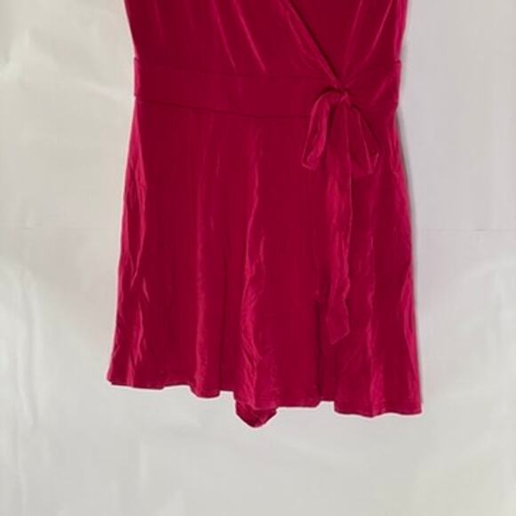 FOREVER 21 Women's Fuchsia Short Sleeve V-Neck Wrap Romper SZ M - Picture 6 of 12